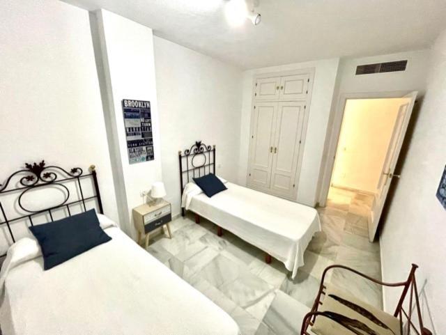 Amazing Apartment For Families Up To 6 Persons Беналмадена Екстериор снимка